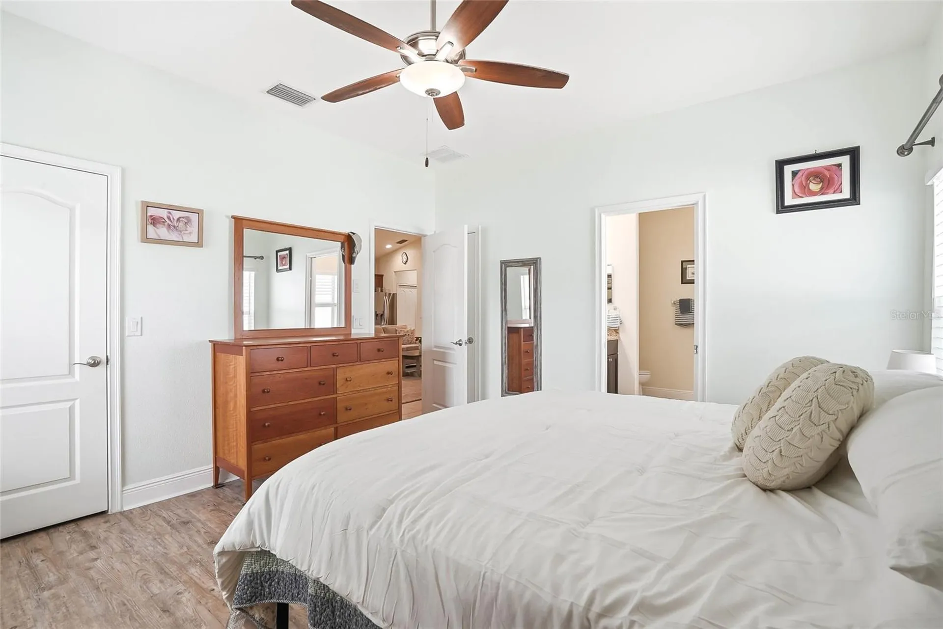 2906 W Douglas Street Tampa FL 33607