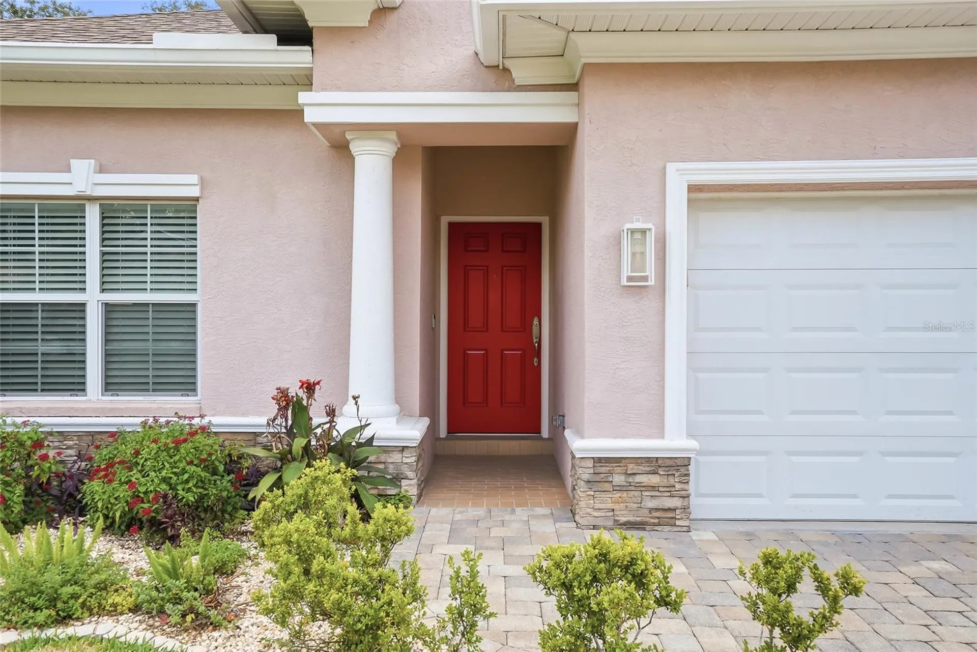 2906 W Douglas Street Tampa FL 33607
