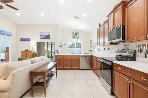 2906 W Douglas Street Tampa FL 33607