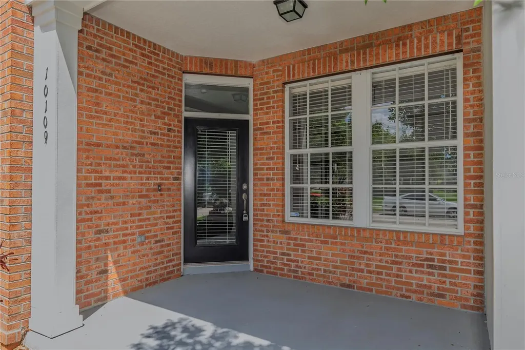 10109 Hayfield Way Tampa FL 33626