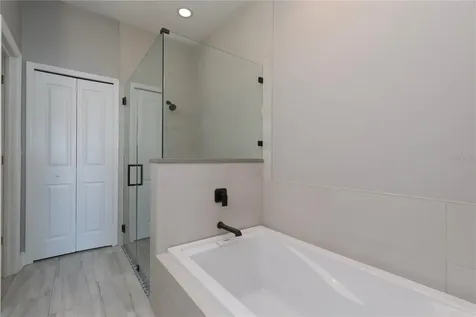 10109 Hayfield Way Tampa FL 33626