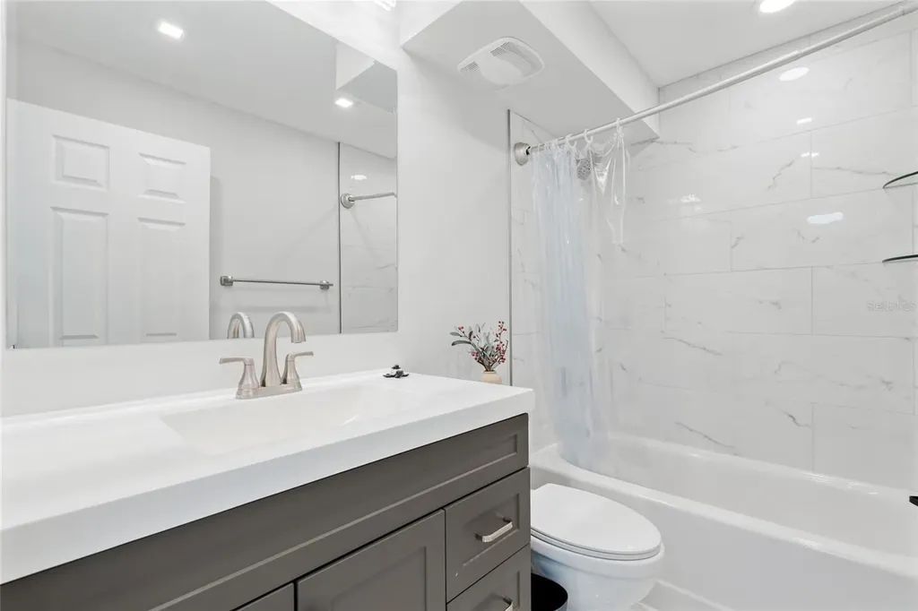 51 Island Way Clearwater Beach FL 33767