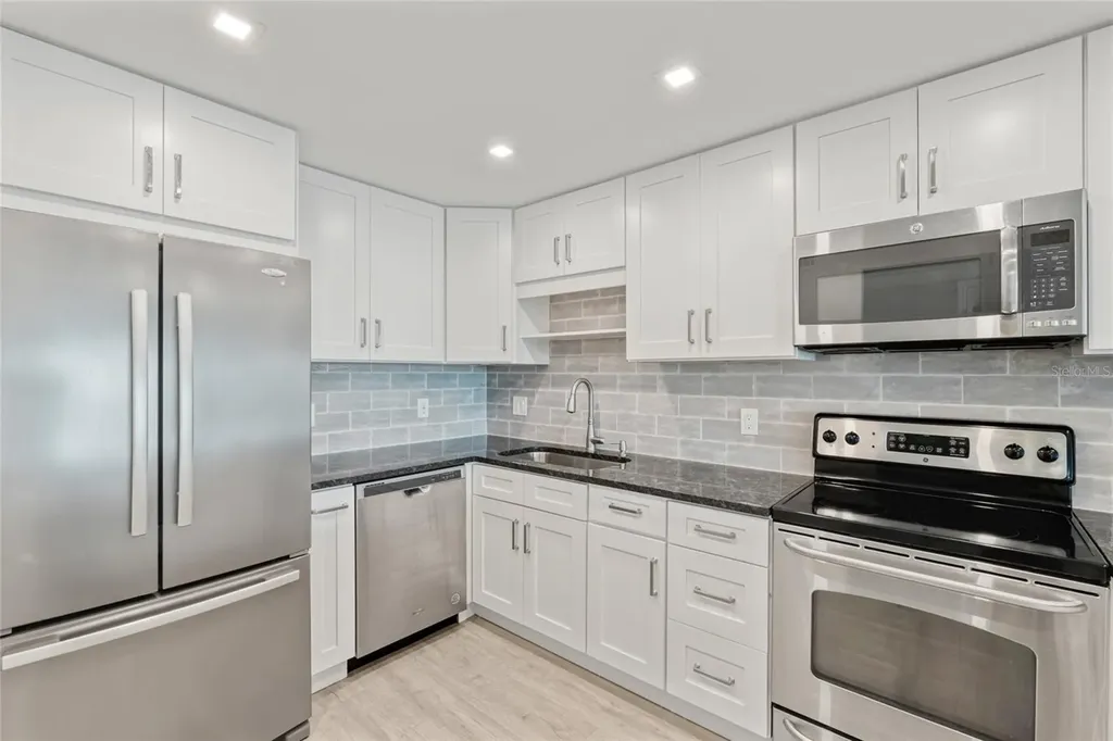 51 Island Way Clearwater Beach FL 33767