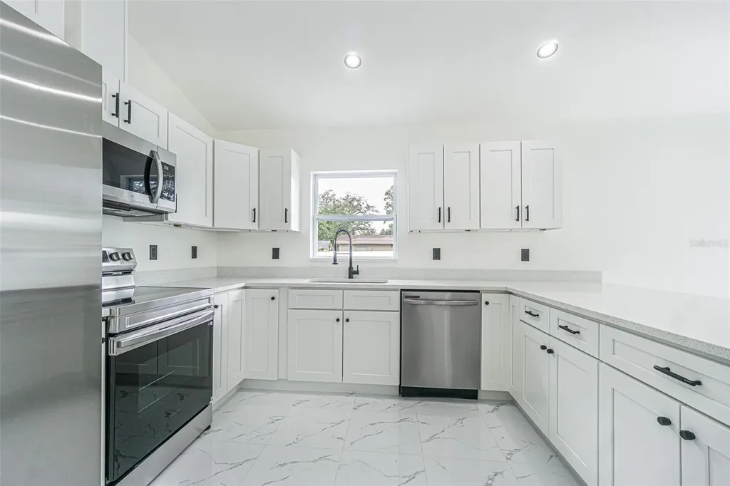 1007 E Eskimo Avenue Tampa FL 33604