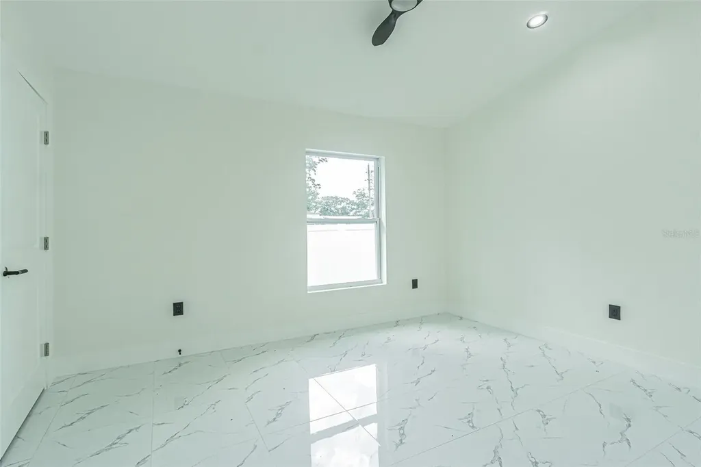 1007 E Eskimo Avenue Tampa FL 33604