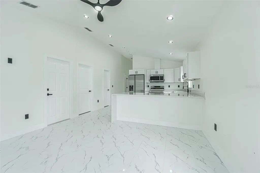 1007 E Eskimo Avenue Tampa FL 33604