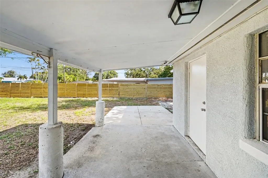 7062 47th Street N Pinellas Park FL 33781
