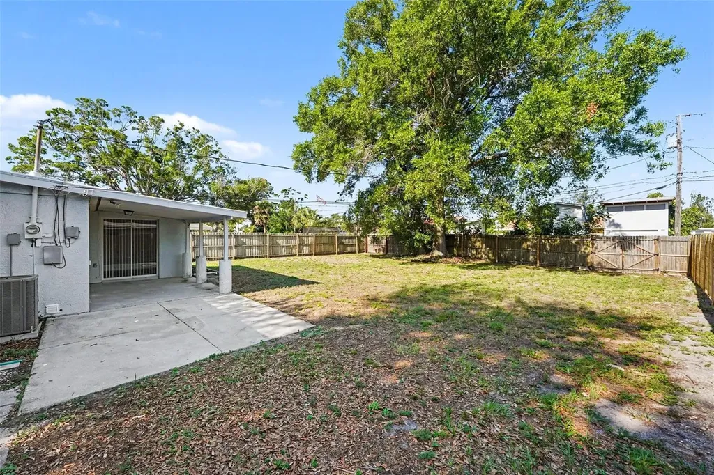 7062 47th Street N Pinellas Park FL 33781