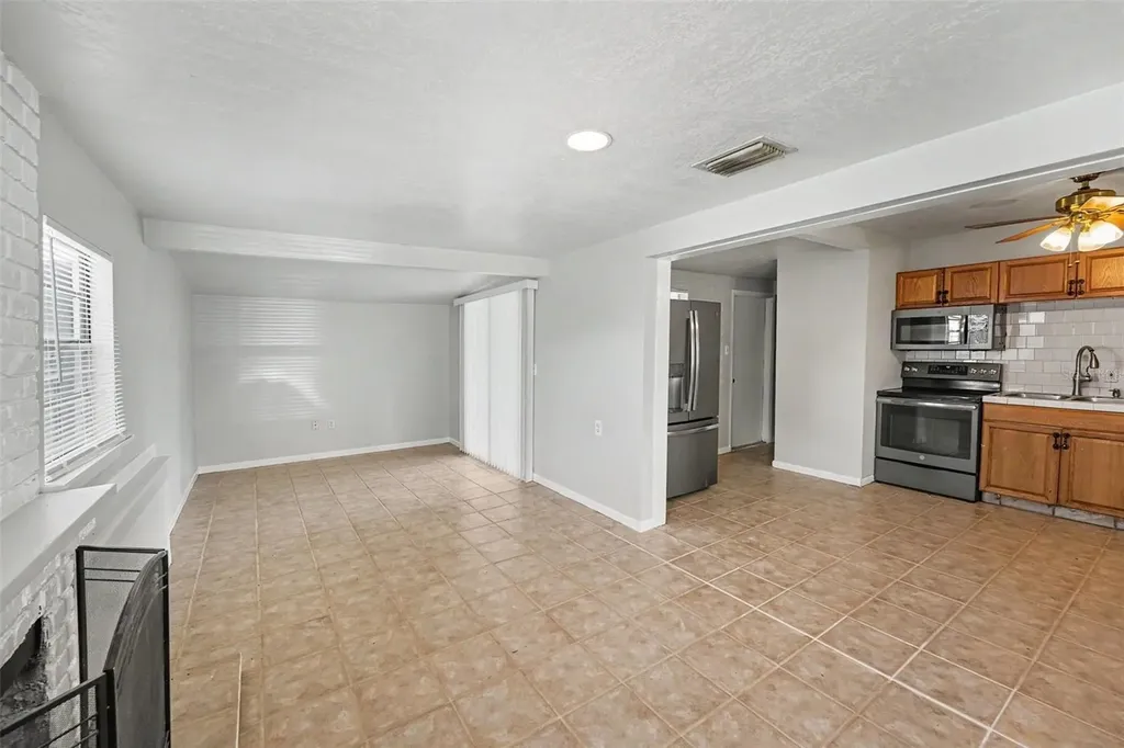 7062 47th Street N Pinellas Park FL 33781