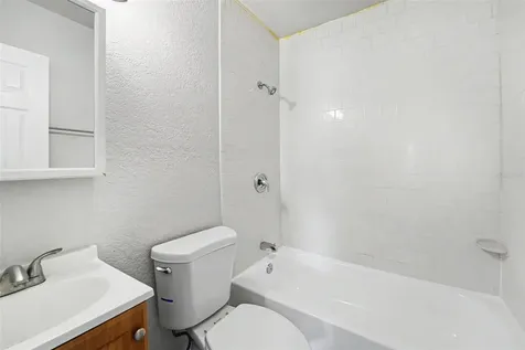 7062 47th Street N Pinellas Park FL 33781