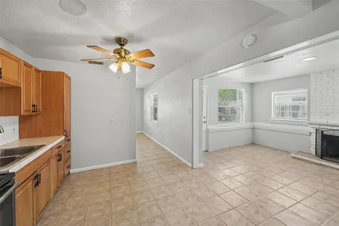 7062 47th Street N Pinellas Park FL 33781