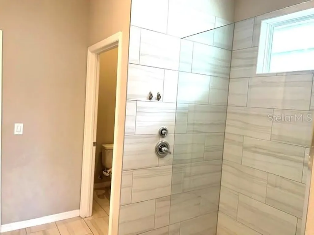 3875 S Fern Creek Avenue Orlando FL 32806