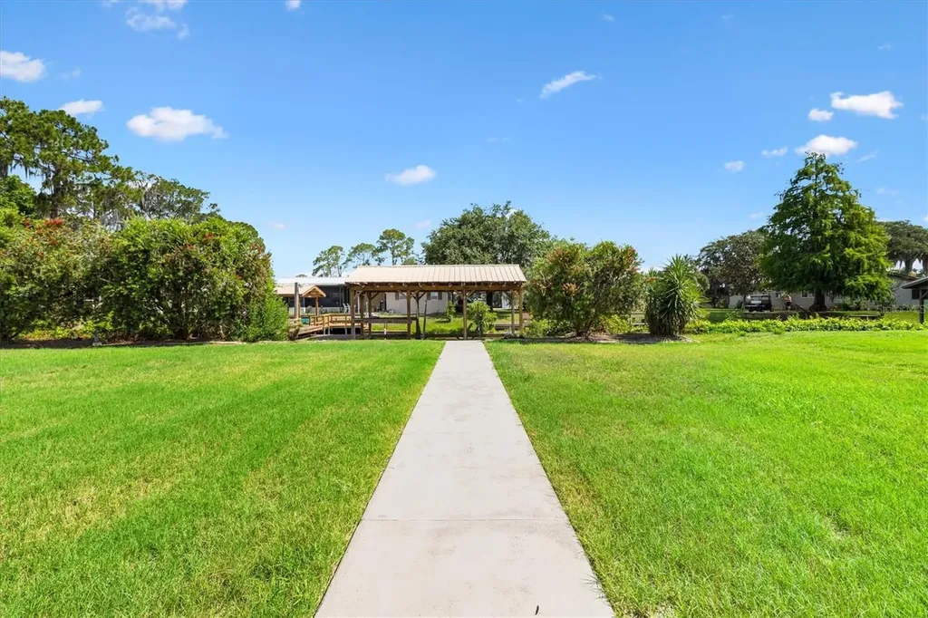 12107 Eagle Point Court Leesburg FL 34788