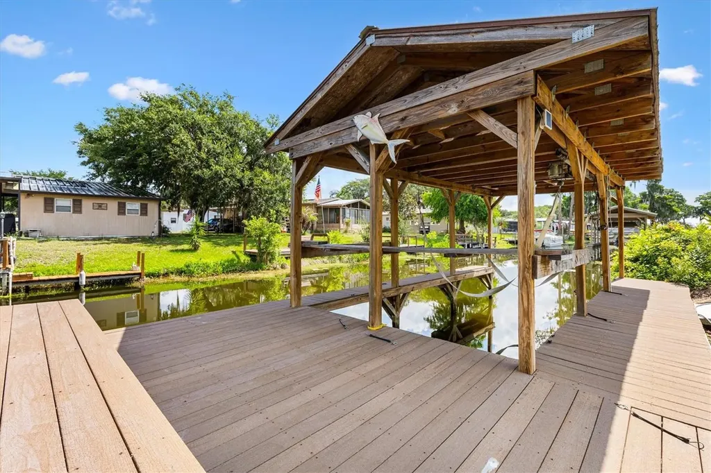 12107 Eagle Point Court Leesburg FL 34788