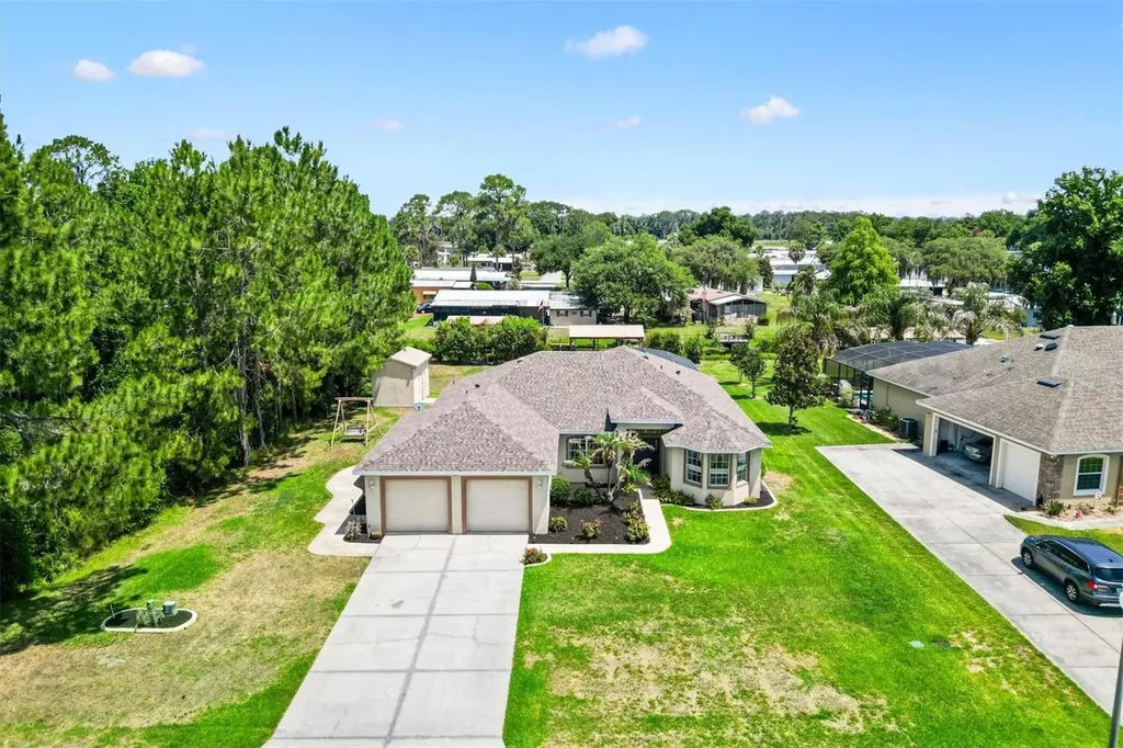 12107 Eagle Point Court Leesburg FL 34788