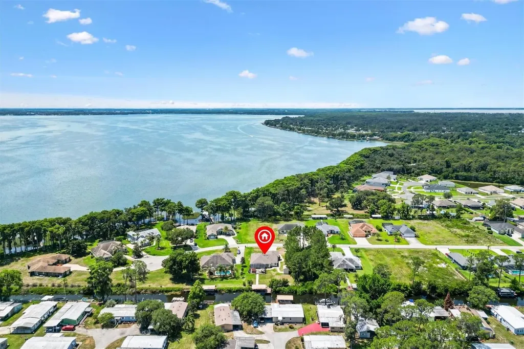 12107 Eagle Point Court Leesburg FL 34788