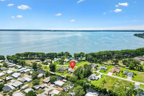 12107 Eagle Point Court Leesburg FL 34788