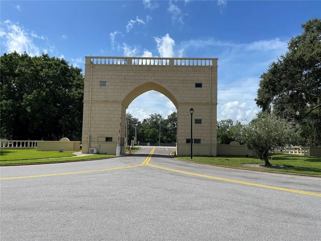 2383 Netherlands Drive Clearwater FL 33763
