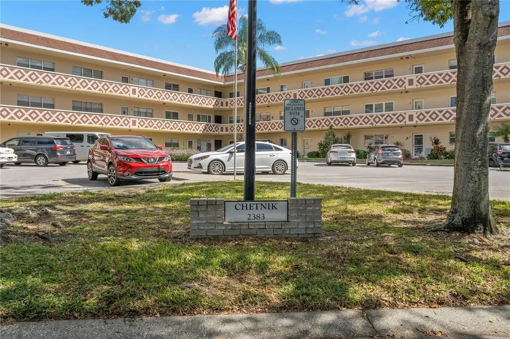 2383 Netherlands Drive Clearwater FL 33763