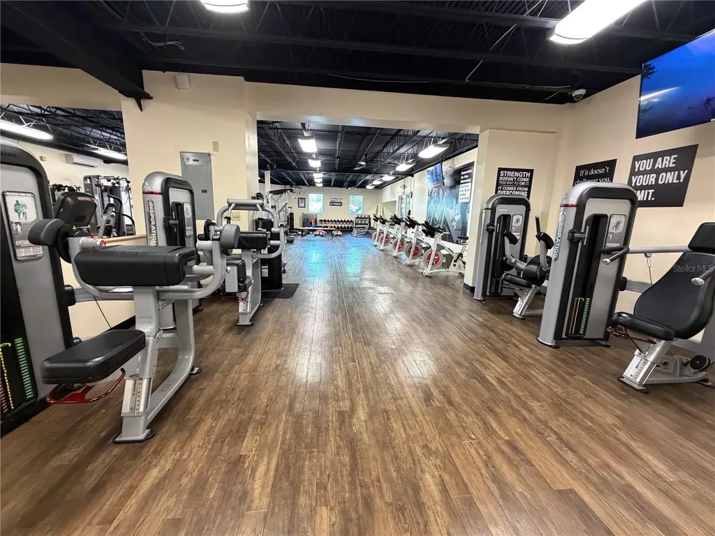 2383 Netherlands Drive Clearwater FL 33763
