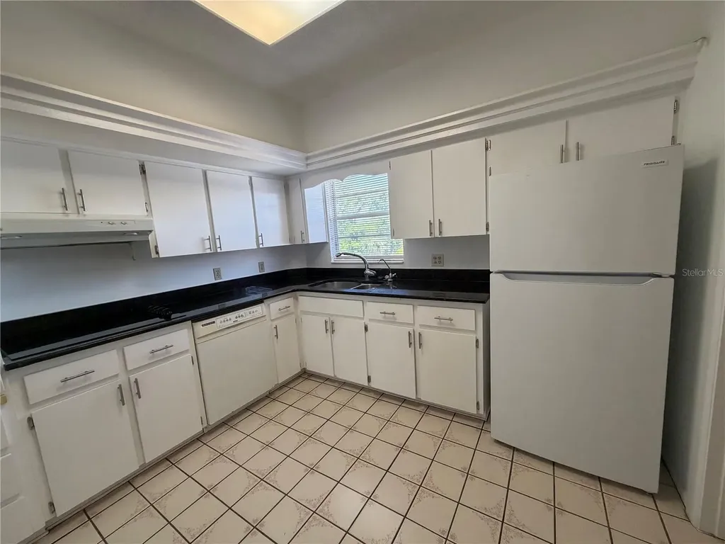 2383 Netherlands Drive Clearwater FL 33763