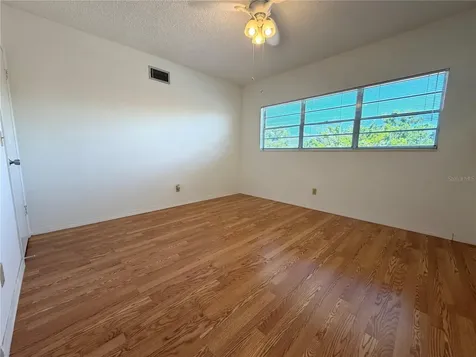 2383 Netherlands Drive Clearwater FL 33763