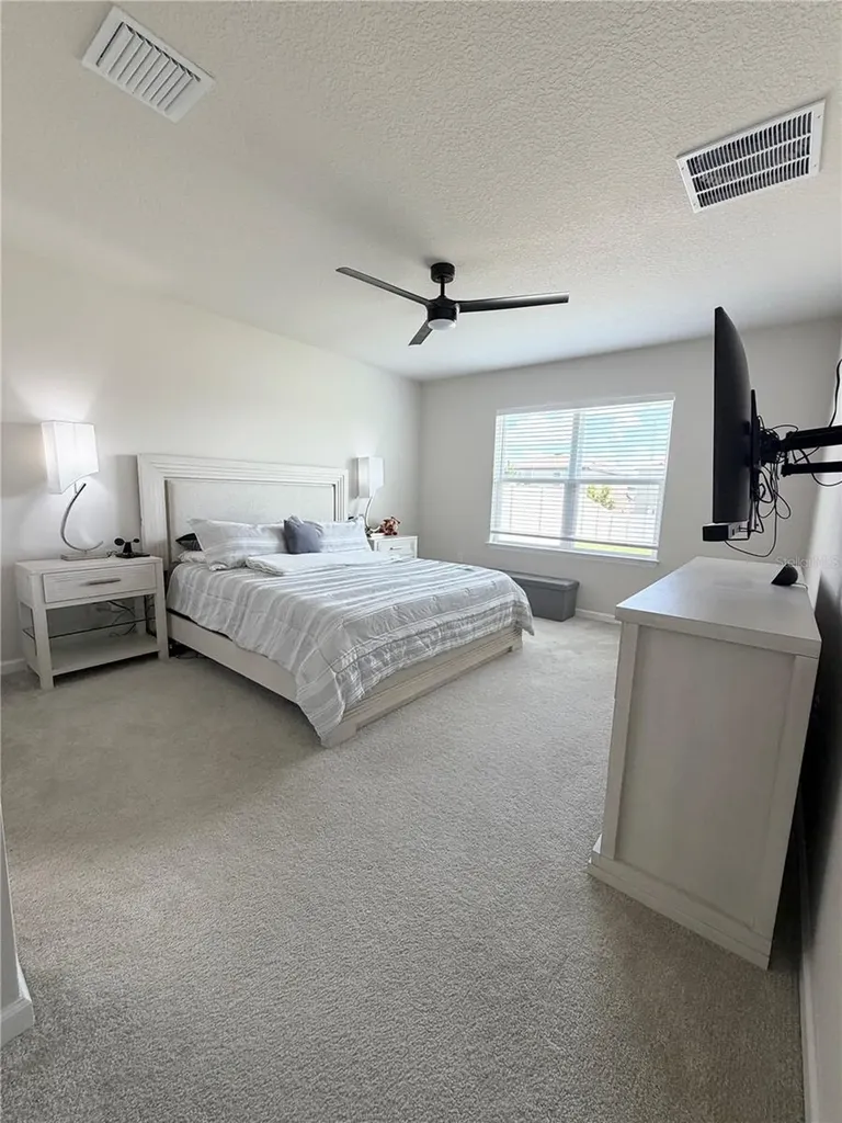 35550 Sparrow Nest Way Zephyrhills FL 33541