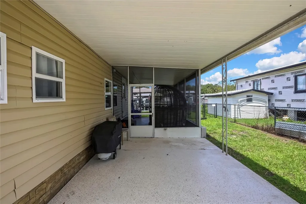 2630 N Comanche Point Crystal River FL 34429