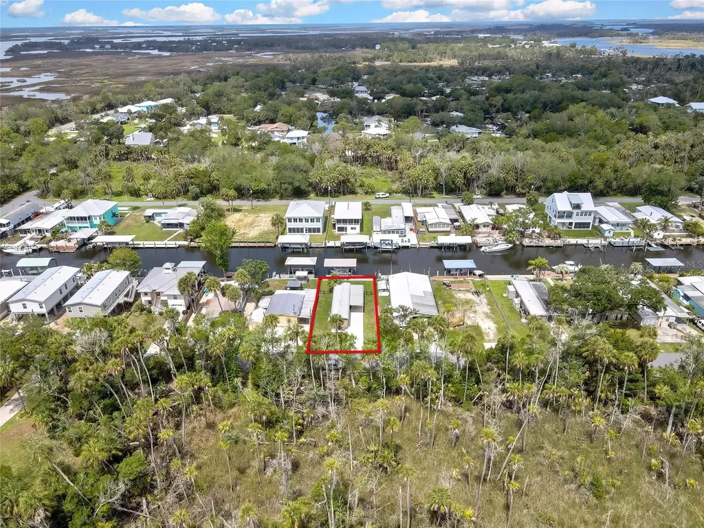2630 N Comanche Point Crystal River FL 34429