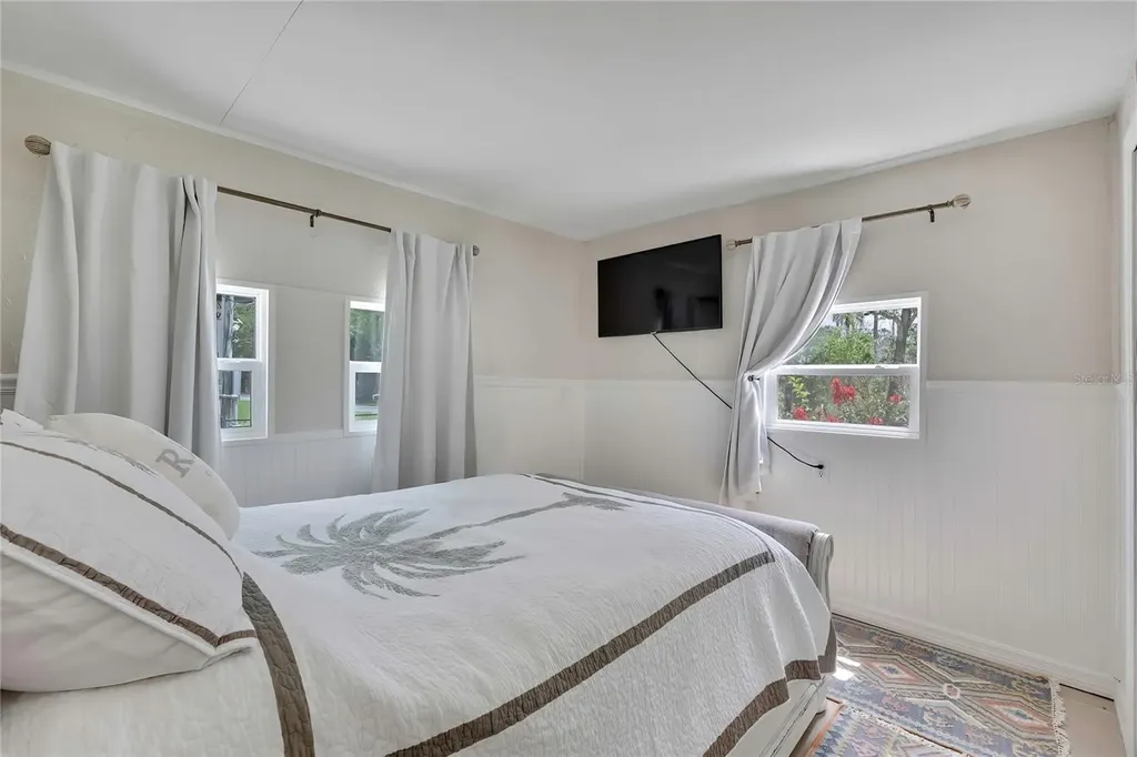 2630 N Comanche Point Crystal River FL 34429
