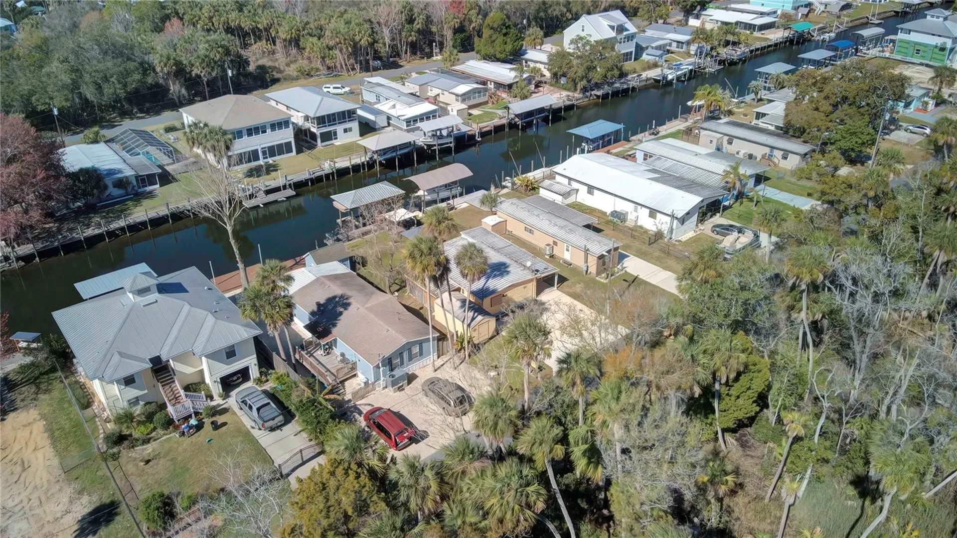 2630 N Comanche Point Crystal River FL 34429