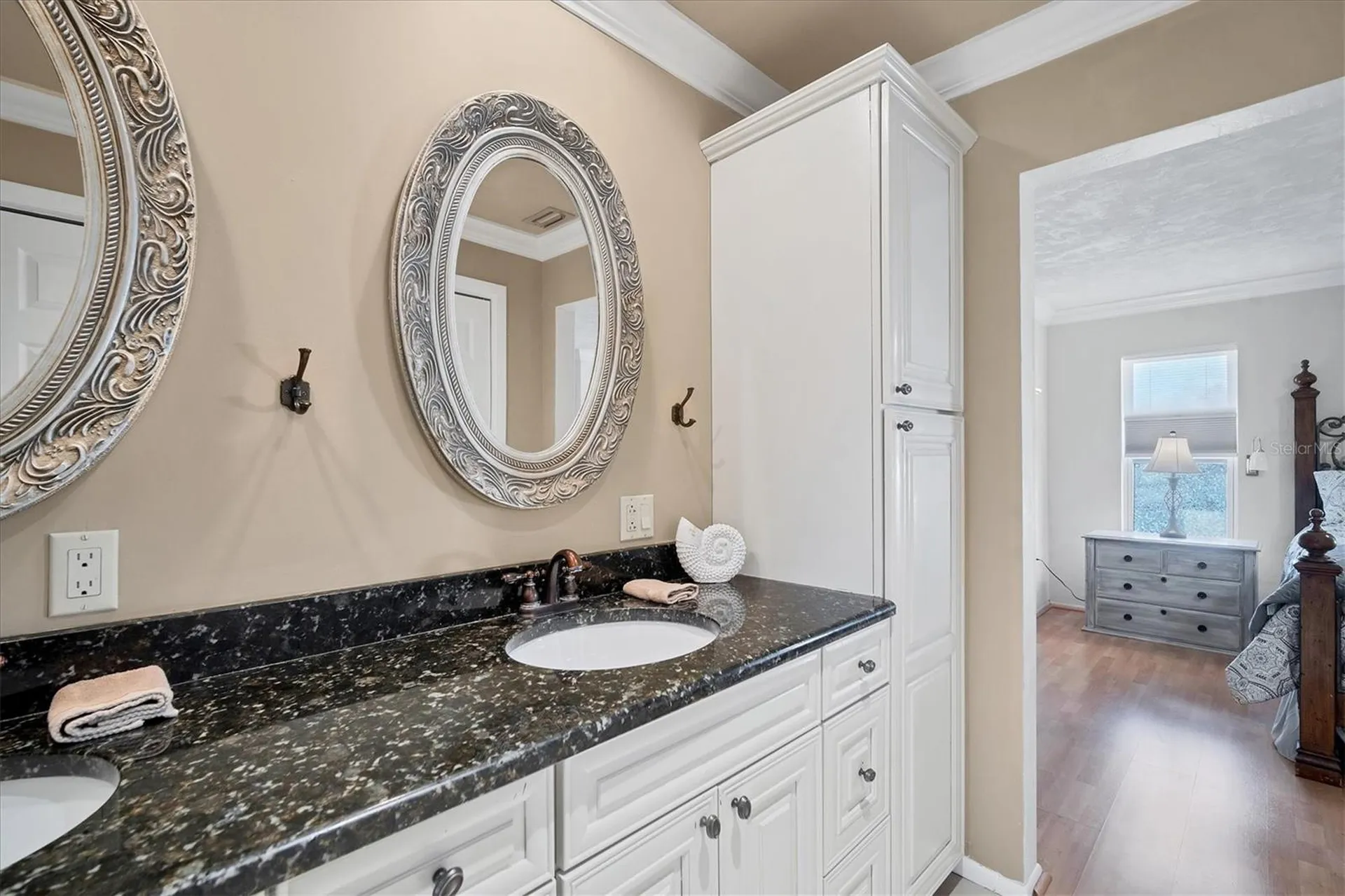 2926 Captiva Drive Sarasota FL 34231