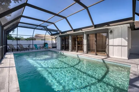2926 Captiva Drive Sarasota FL 34231