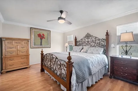 2926 Captiva Drive Sarasota FL 34231
