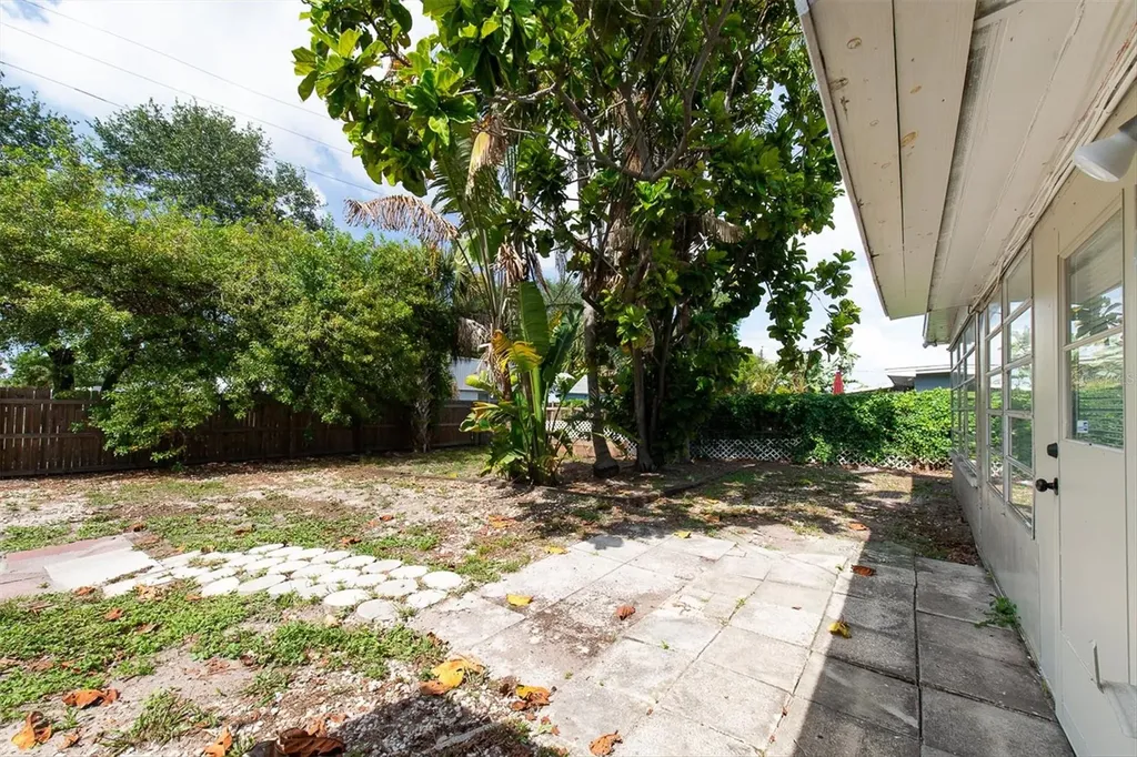 110 14th Avenue SW Largo FL 33770