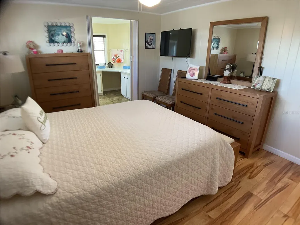 2100 Kings Highway Port Charlotte FL 33980
