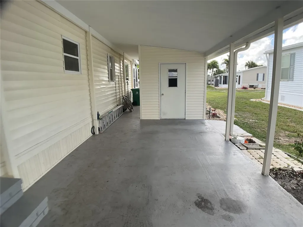2100 Kings Highway Port Charlotte FL 33980