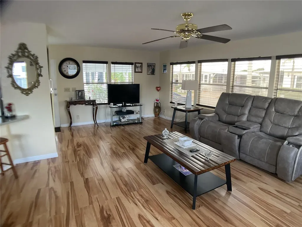 2100 Kings Highway Port Charlotte FL 33980