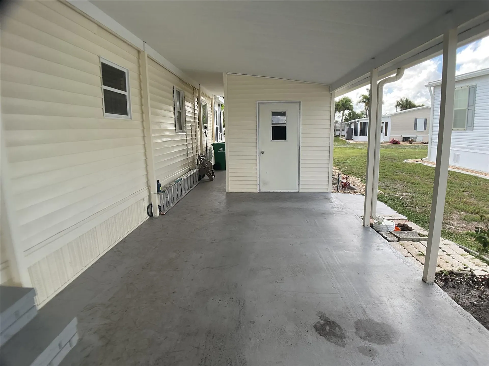 2100 Kings Highway Port Charlotte FL 33980