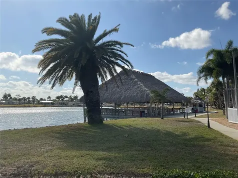 2100 Kings Highway Port Charlotte FL 33980
