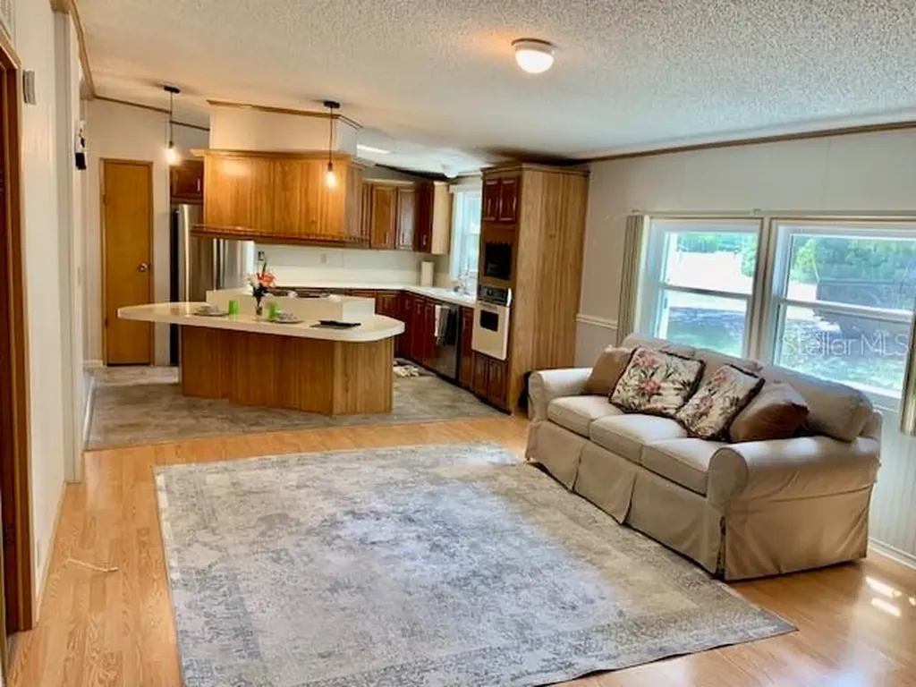 13957 County Road 109d Lady Lake FL 32159