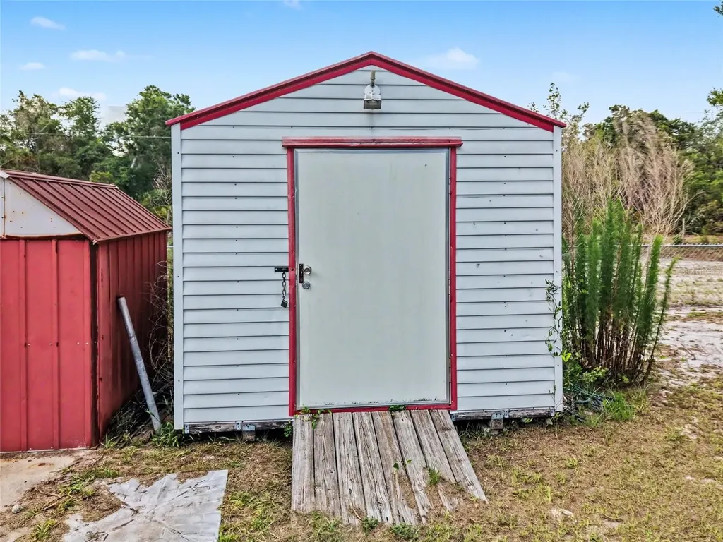 44216 Lake Mack Drive Deland FL 32720