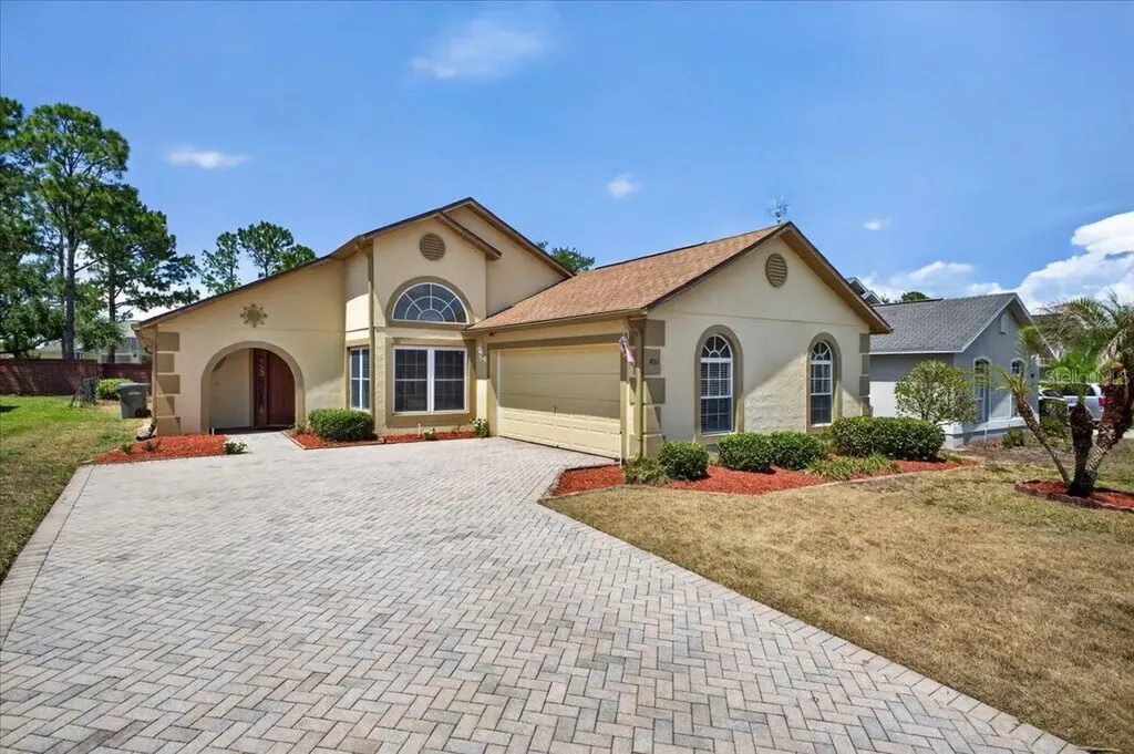 1033 Knightsbridge Circle Davenport FL 33896