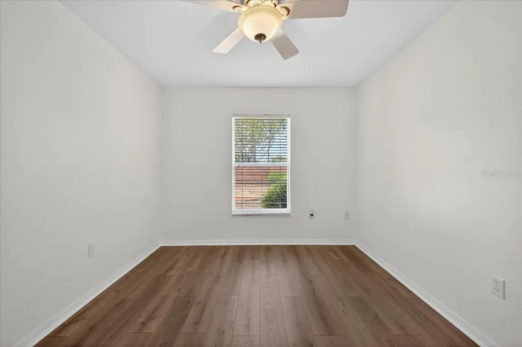 1033 Knightsbridge Circle Davenport FL 33896