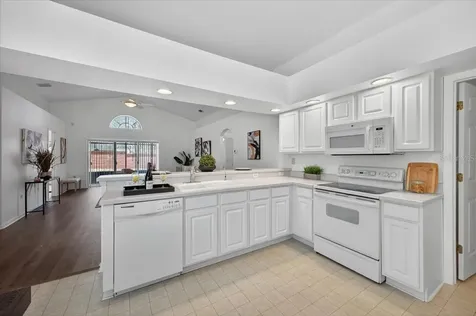1033 Knightsbridge Circle Davenport FL 33896