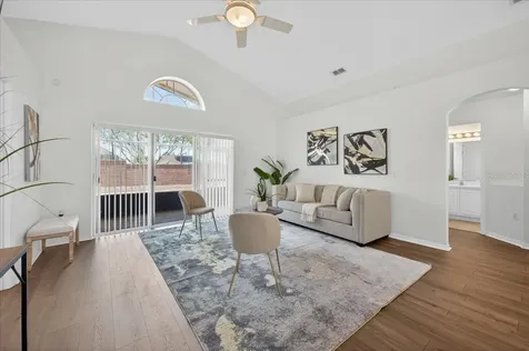 1033 Knightsbridge Circle Davenport FL 33896