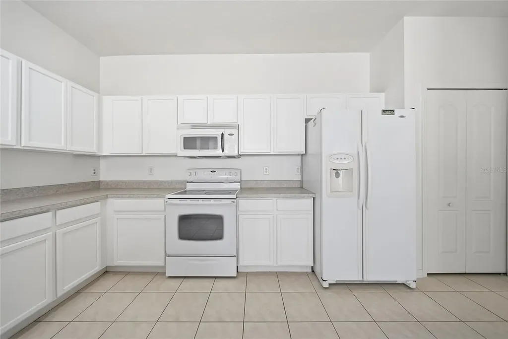 3343 Chapel Creek Circle Wesley Chapel FL 33544