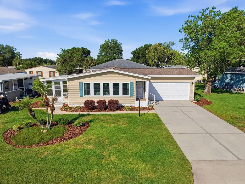 24814 Pine Hill Leesburg FL 34748