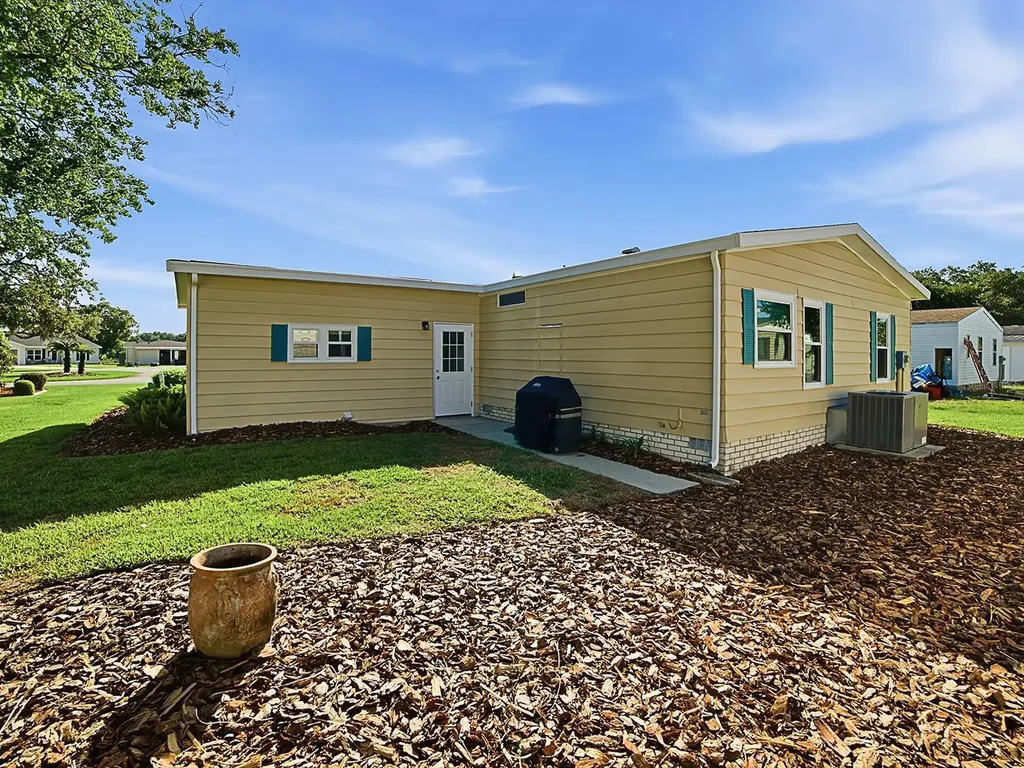 24814 Pine Hill Leesburg FL 34748
