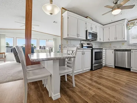 24814 Pine Hill Leesburg FL 34748